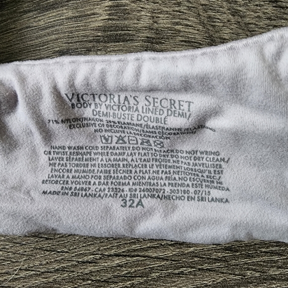 Victoria's Secret Lined Demi Light Lavender Bra Sz 32A - Picture 5 of 6